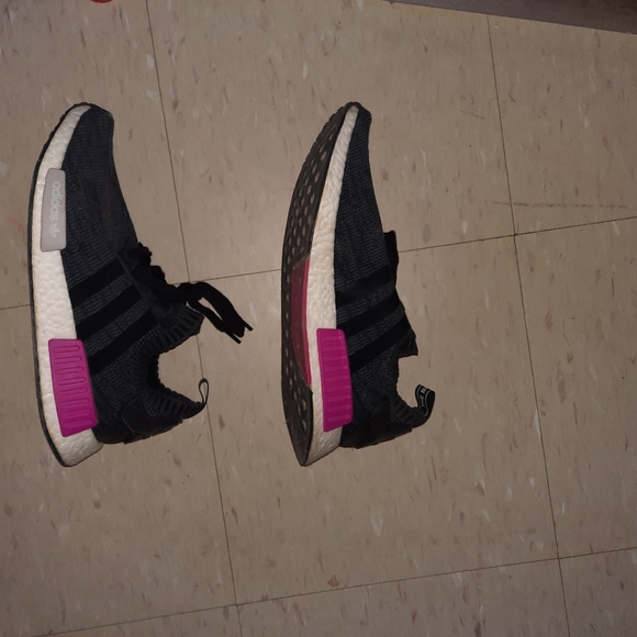 Grey and Pink Size 11 Adidas Special Edition Runni - Picture 2 of 4